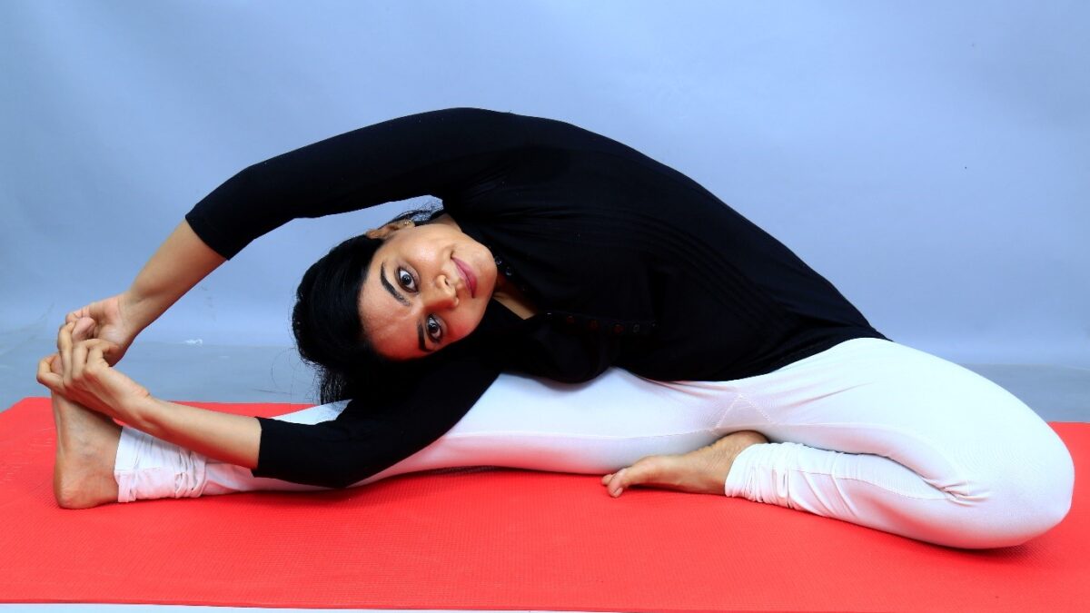 ಪರಿವೃತ್ತ ಜಾನು ಶೀರ್ಷಾಸನ